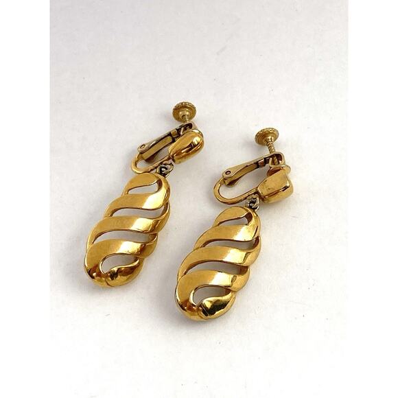 VENDOME Clips Vintage Earrings Dangles Drops Gold Tone Estate .55” - Picture 1 of 11